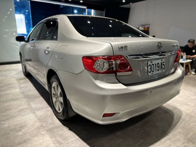 2010年 ALTIS 平價代步車 有定速 內外漂亮  第4張相片
