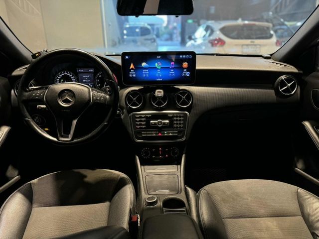 2013年 A180 AMG  第5張相片