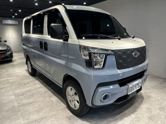 J SPACE 廂車  第1張相片