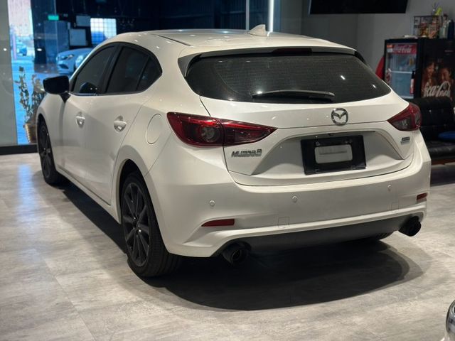 2017/Mazda3 原版件 認證車 跑17 尊安版  第4張相片