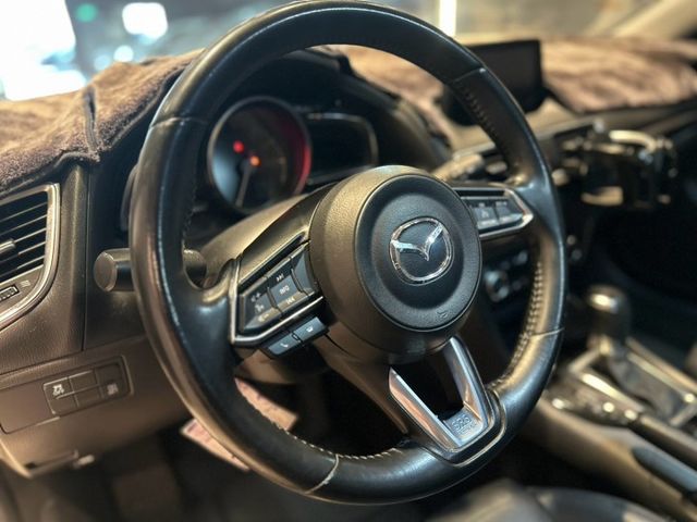 2017/Mazda3 原版件 認證車 跑17 尊安版  第7張相片
