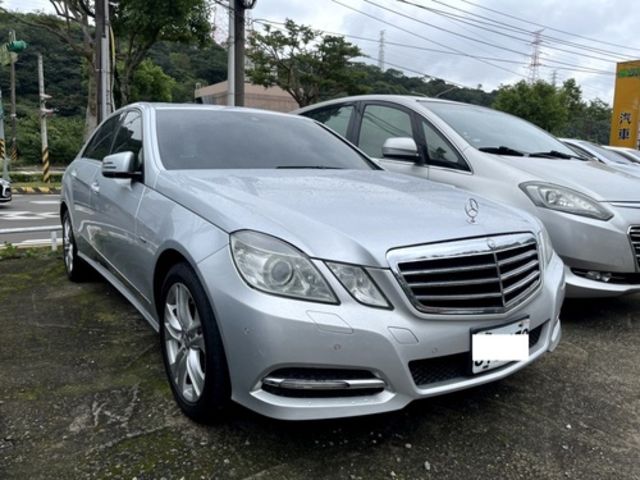 M-BENZ賓士 E250  第2張相片