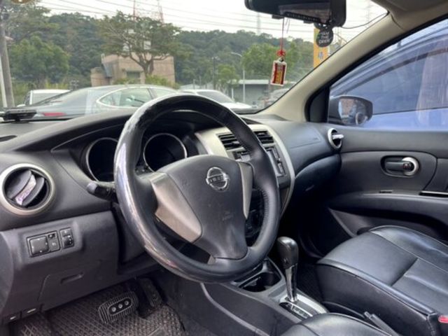 NISSAN日產 LIVINA  第3張相片