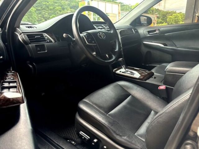 TOYOTA豐田 CAMRY HYBRID  第2張相片