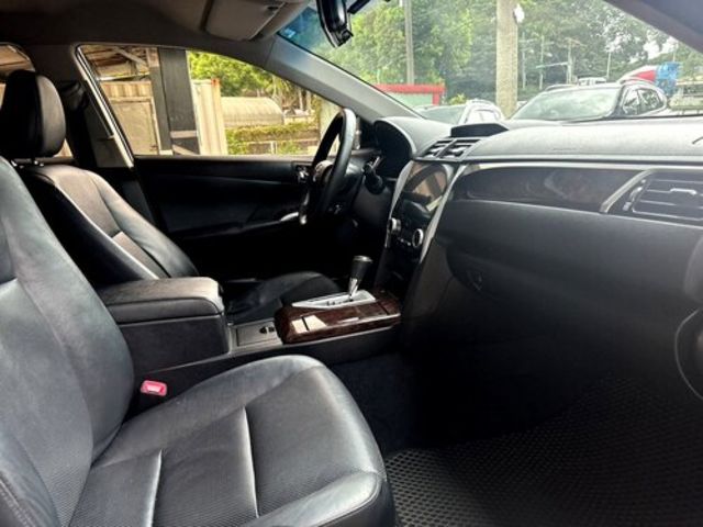 TOYOTA豐田 CAMRY HYBRID  第3張相片