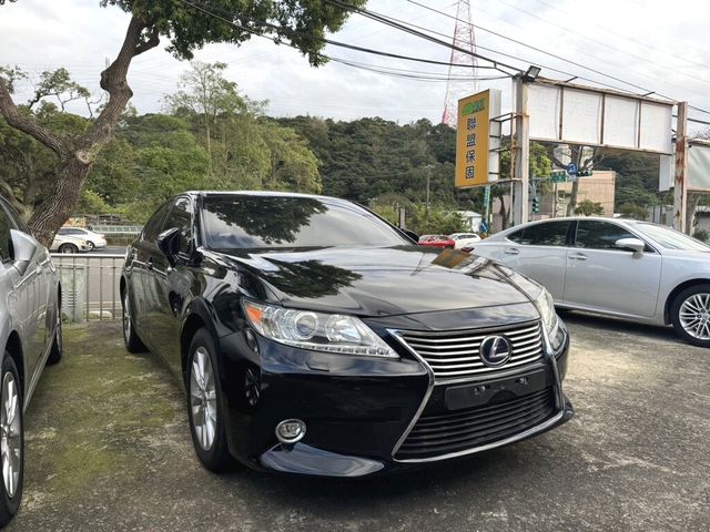 LEXUS凌志 ES300H  第3張相片