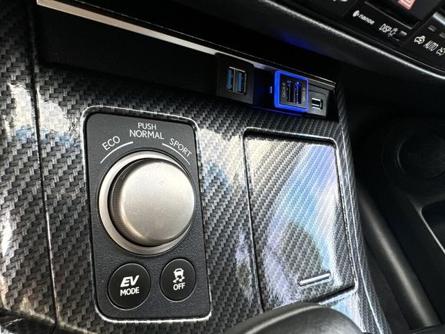 LEXUS凌志 ES300H  第21張相片