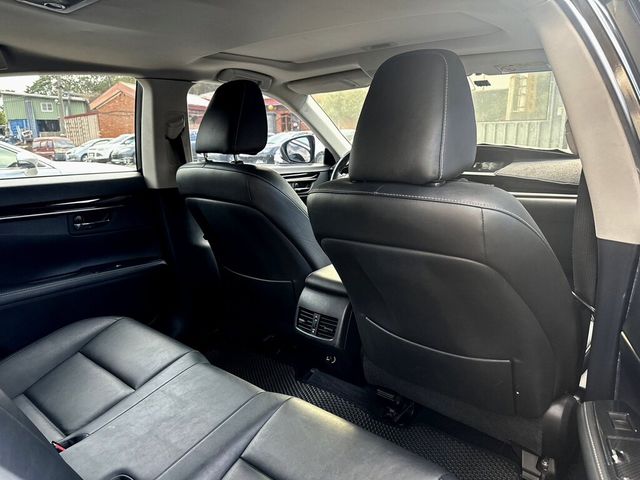 LEXUS凌志 ES300H  第25張相片