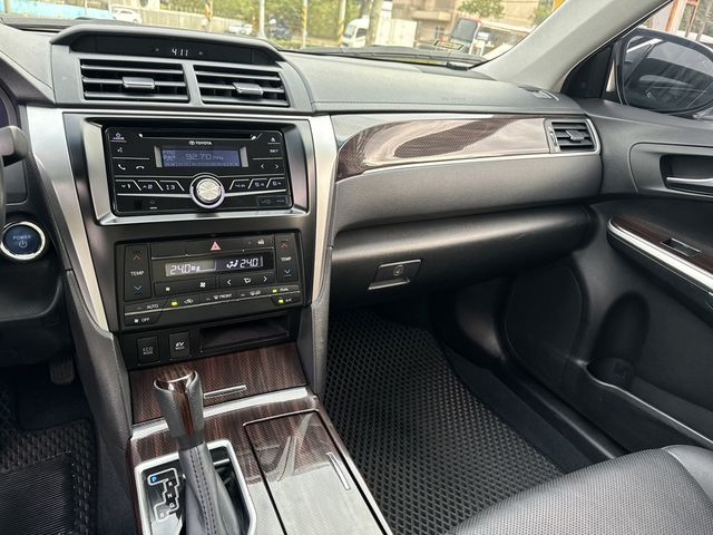 TOYOTA豐田 CAMRY HYBRID  第15張相片
