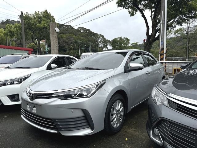 TOYOTA豐田 ALTIS  第1張相片