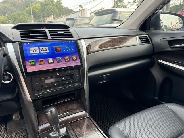 TOYOTA豐田 CAMRY  第7張相片