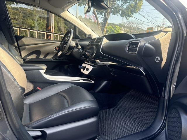 TOYOTA豐田 PRIUS  第5張相片