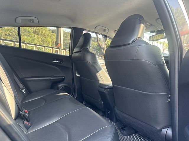 TOYOTA豐田 PRIUS  第18張相片