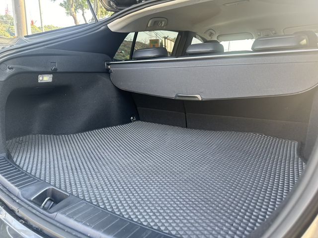TOYOTA豐田 PRIUS  第20張相片