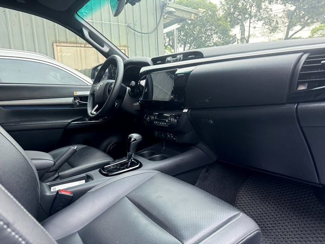 TOYOTA豐田 HILUX  第4張相片