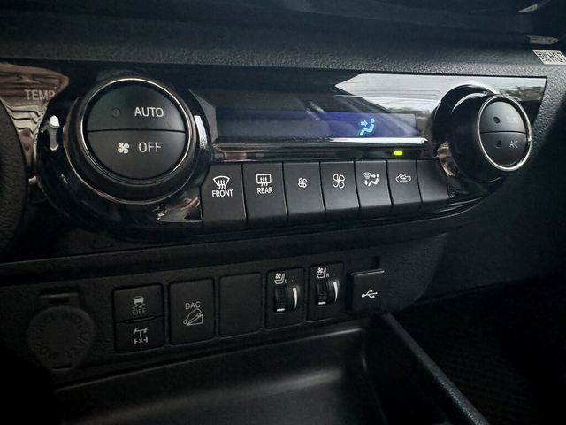 TOYOTA豐田 HILUX  第5張相片