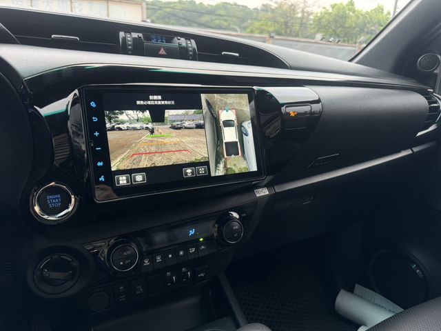 TOYOTA豐田 HILUX  第8張相片