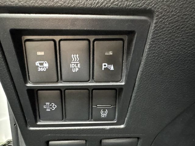 TOYOTA豐田 HILUX  第9張相片