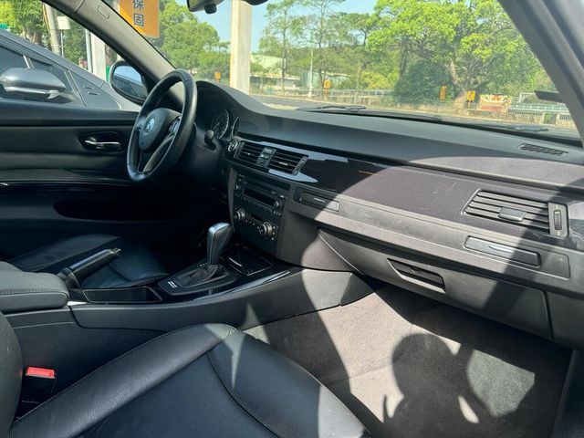 BMW寶馬 320I  第5張相片