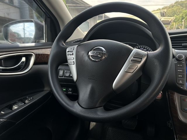 NISSAN日產 SENTRA  第5張相片