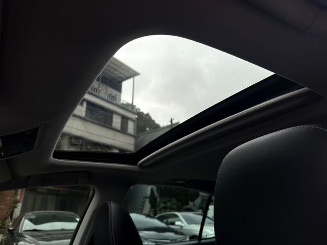 LEXUS凌志 GS300H  第5張相片