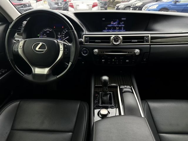 LEXUS凌志 GS300H  第6張相片