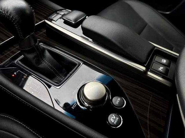 LEXUS凌志 GS300H  第10張相片