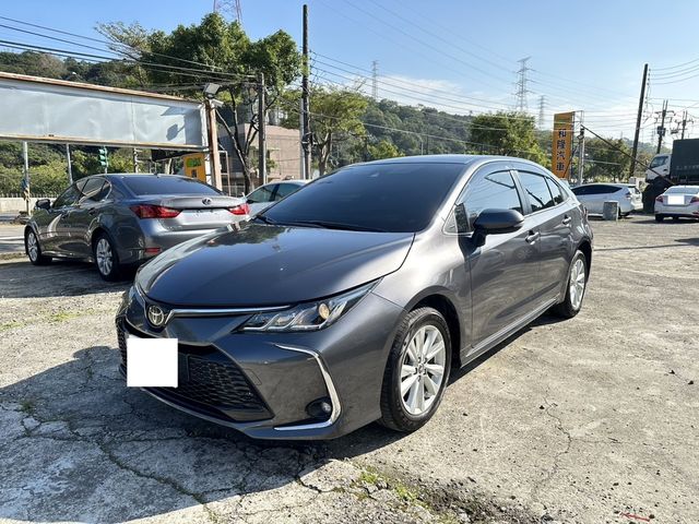 TOYOTA豐田 ALTIS  第1張相片
