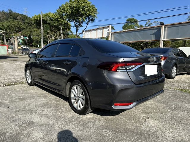 TOYOTA豐田 ALTIS  第4張相片