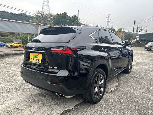 LEXUS凌志 NX200T  第3張相片