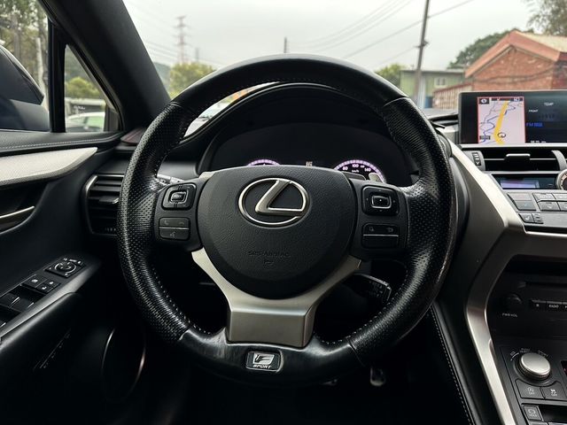 LEXUS凌志 NX200T  第11張相片