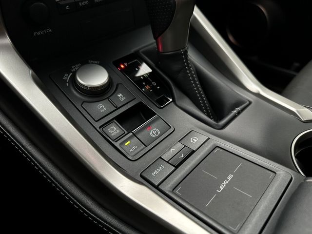 LEXUS凌志 NX200T  第14張相片