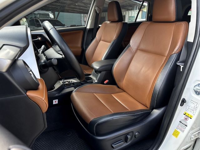 TOYOTA豐田 RAV4  第10張相片