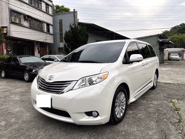 TOYOTA豐田 SIENNA  第1張相片