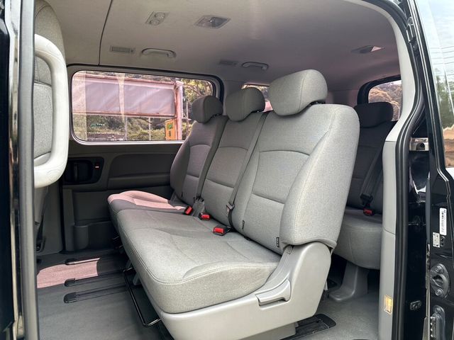 HYUNDAI現代 STAREX  第11張相片