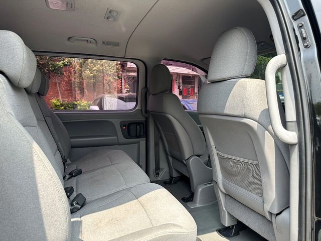 HYUNDAI現代 STAREX  第12張相片