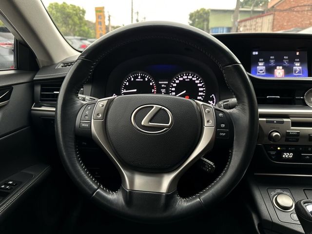 LEXUS凌志 ES250  第7張相片