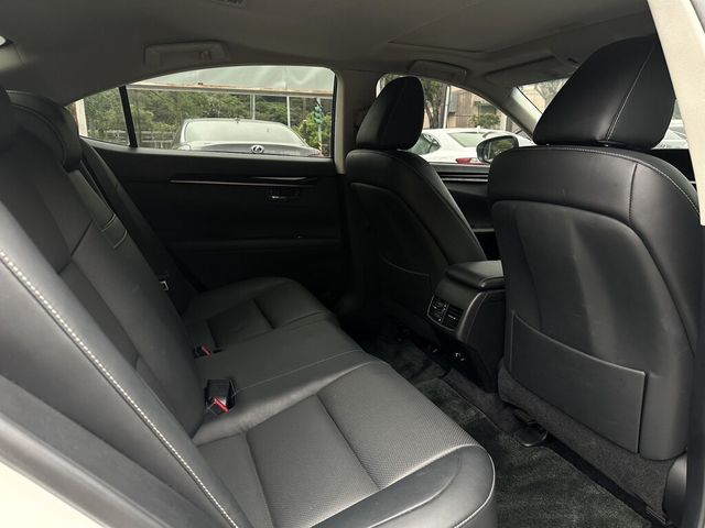 LEXUS凌志 ES250  第12張相片