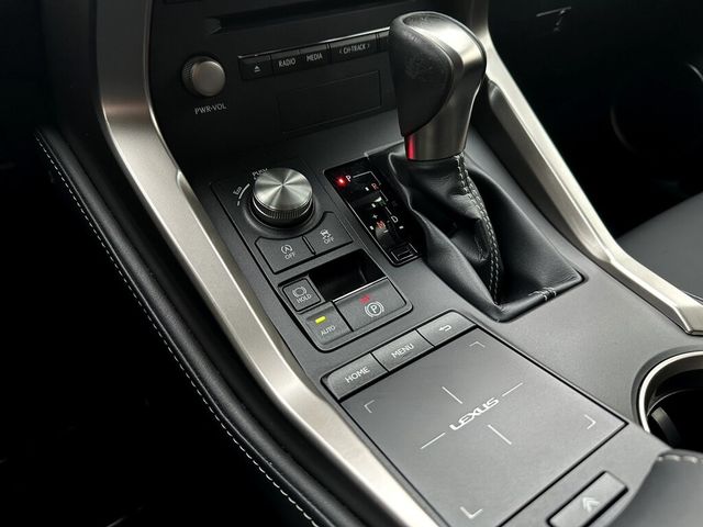 LEXUS凌志 NX200  第9張相片