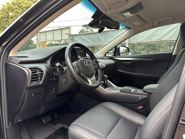 LEXUS凌志 NX200  第12張相片