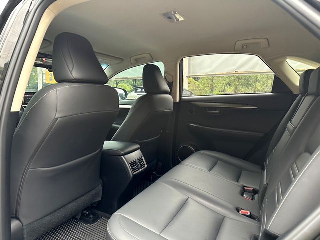 LEXUS凌志 NX200  第14張相片