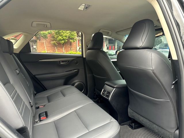 LEXUS凌志 NX200  第15張相片