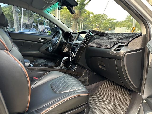 LUXGEN納智捷 U6 TURBO  第12張相片