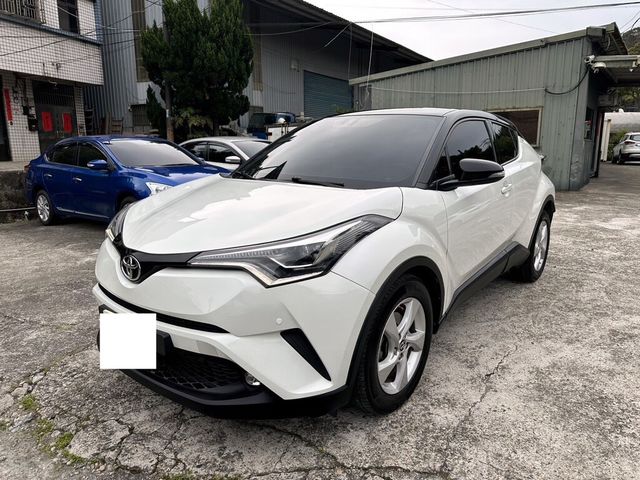 TOYOTA豐田 C-HR  第1張相片