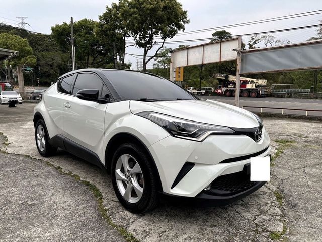 TOYOTA豐田 C-HR  第2張相片