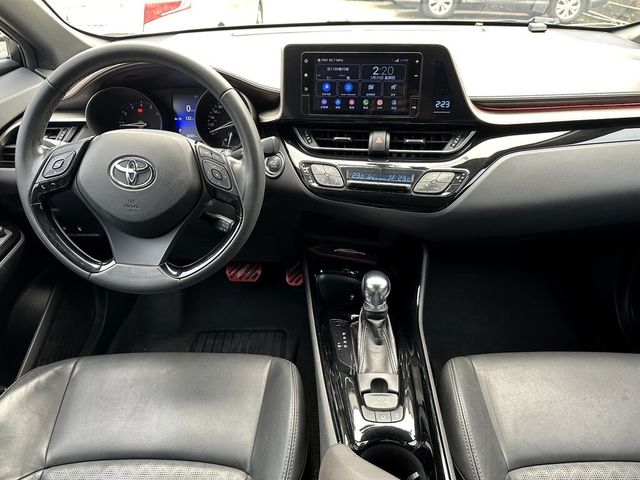 TOYOTA豐田 C-HR  第5張相片