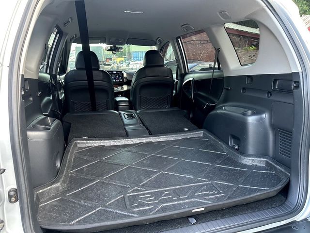 TOYOTA豐田 RAV4  第15張相片