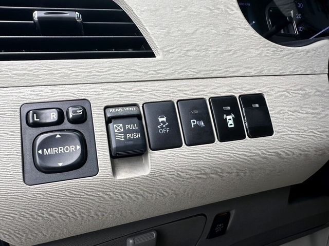 TOYOTA豐田 SIENNA  第10張相片