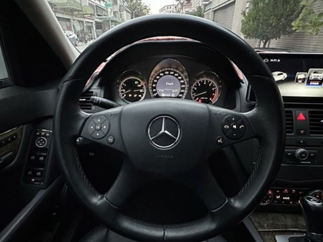 M-BENZ賓士 C300  第8張相片