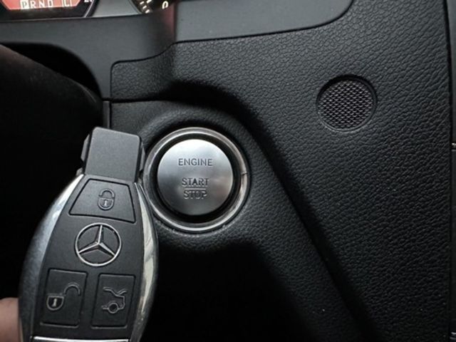 M-BENZ賓士 C300  第10張相片